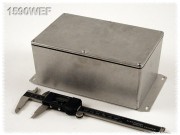Aluminium Gehuse, wasserdicht, Boden mit Montagewinkeln...