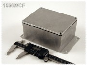 Aluminium Gehuse, wasserdicht, Boden mit Montagewinkeln...
