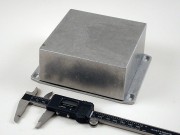 Aluminium Gehuse, wasserdicht, Deckel mit Montagewinkeln...