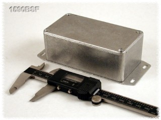 Aluminium Gehäuse, Boden mit Montagewinkeln 60x112x38 mm, natur