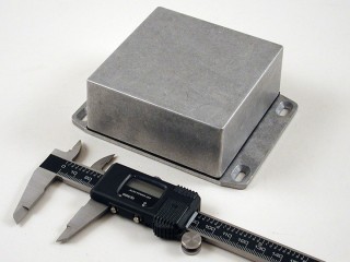 Aluminium Gehäuse, wasserdicht, Deckel mit Montagewinkeln 92x92x38 mm,...