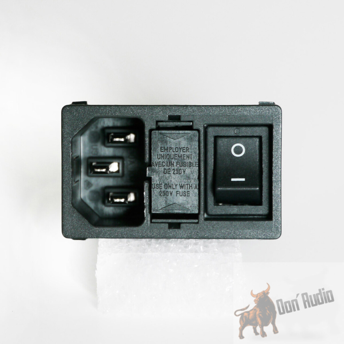 IEC Connector with ON/OFF switch 1-Pole, 17,08