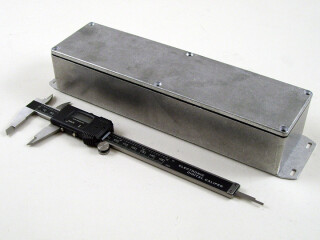 Watertight Diecast Enclosure, Flanged Base 71x254x51 mm, Natural Aluminum