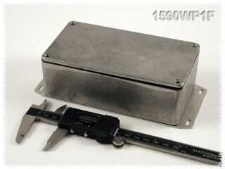 Aluminium Gehäuse, wasserdicht, Boden mit Montagewinkeln 95x121x57 mm, natur